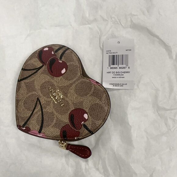 NWT Limited Coach CZ476 Heart Coin Case Signature Canvas Cherry Valentines - Picture 5 of 8